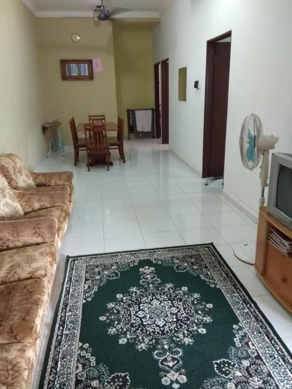 Homestay Amsyarah Сері-Іскандар Екстер'єр фото